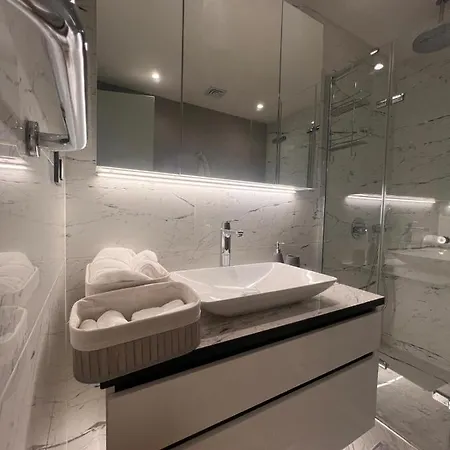 Sinpas Queen Bomonti 7 Stars Hotel Istanbul